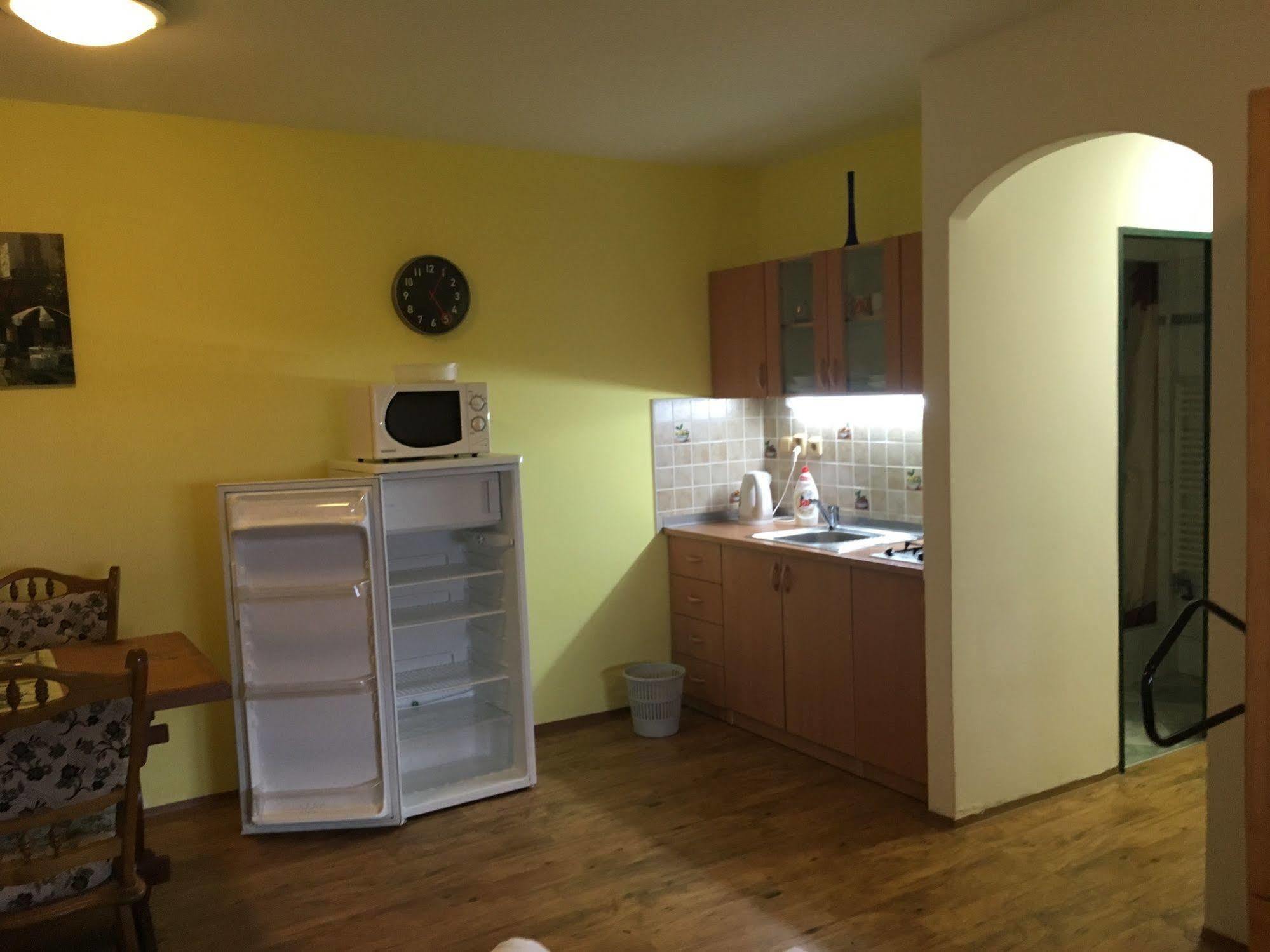 Apartmany Pod Jestedem Ліберець Екстер'єр фото