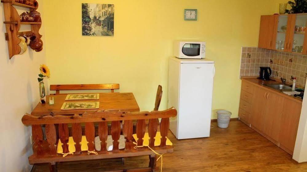 Apartmany Pod Jestedem Ліберець Екстер'єр фото